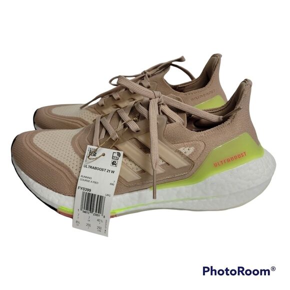 ADIDAS ULTRABOOST 21 Women's SIZE‎ 8.5 - Picture 2 of 9